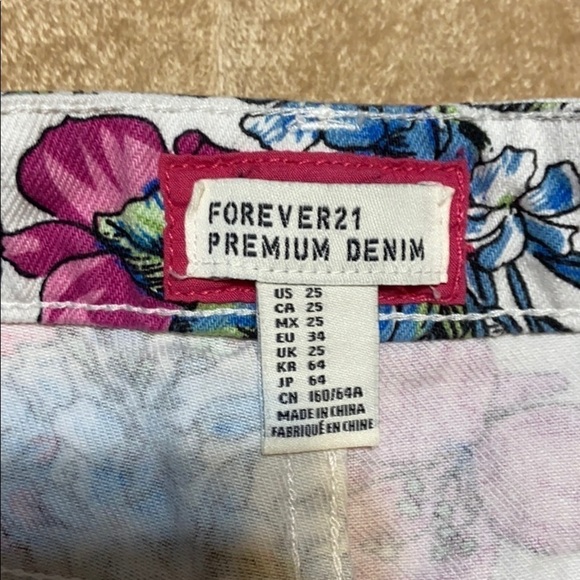 Forever 21 Premium Denim Flowered Shorts - Picture 6 of 8